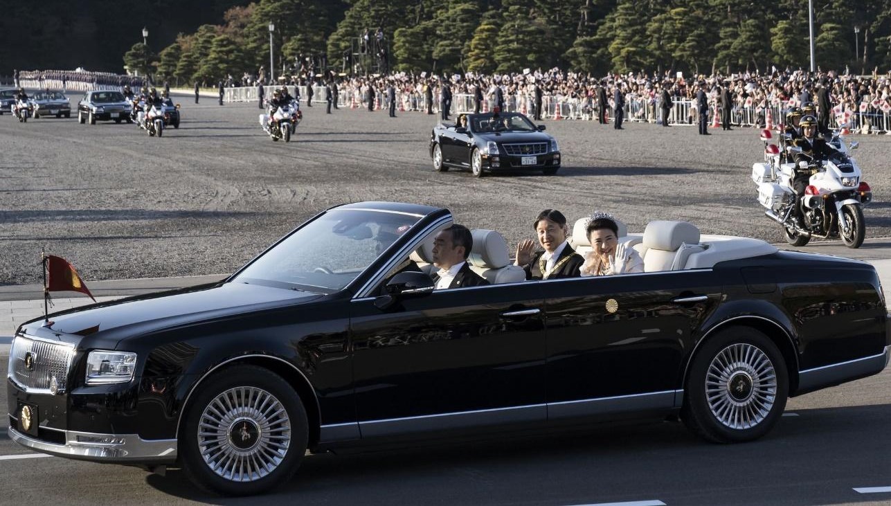 El Auto Que Utiliso El Nuevo Emperador de Japon